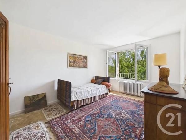 Maison à vendre  8 pièces - 227 m 2   GIF SUR YVETTE  - 91