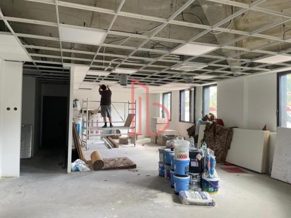 Bureau de 80 m² à louer à Bordeaux Lac - Bruges