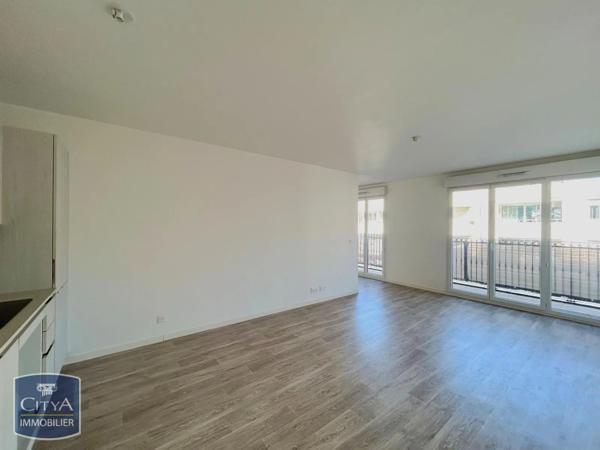 Appartement à louer 3 pièces 66.37m² Le Blanc-Mesnil (93150)