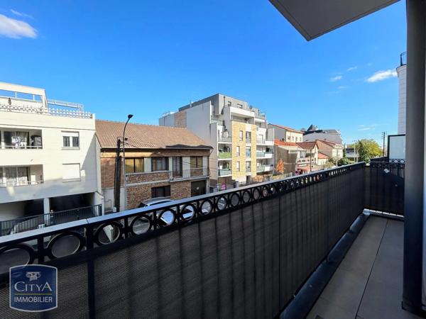 Appartement à louer 3 pièces 66.37m² Le Blanc-Mesnil (93150)