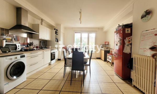 Immeuble 10 pièces - 400 m²