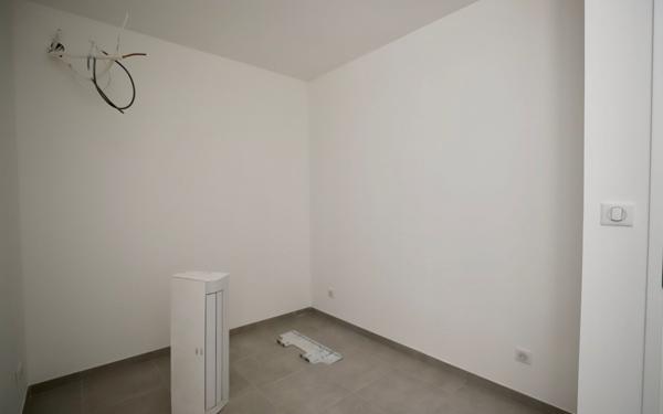 Appartement à vendre    3 pièces • 48 m2    Ruoms