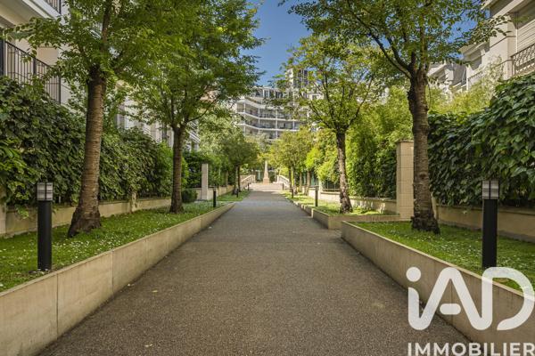Appartement à vendre 3 pièces 133,6 m² Puteaux
