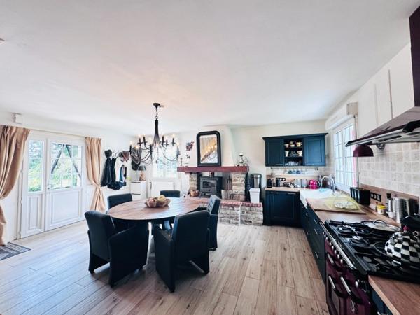 Propriété équestre à vendre – 7 pièces – 2,8 hectares – LANDELLES-ET-COUPIGNY (14), Calvados, Normandie