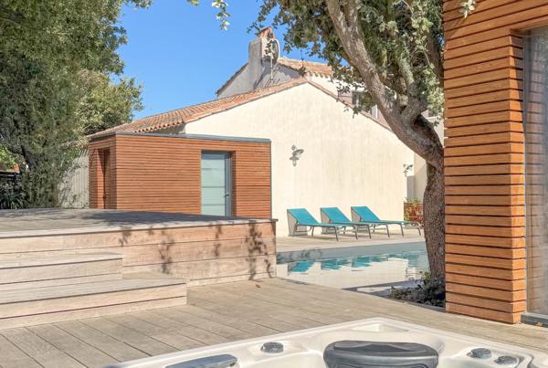 RESSAC – Villa familiale à quelques pas de l’océan et de la plage du Veillon