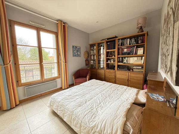 MONTAIGU-VENDEE / Vente Maison 9 Pièces 220 m²