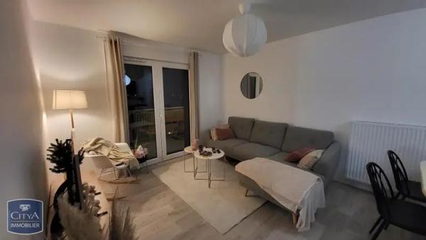 Appartement à louer 2 pièces 43.9m² Montlouis-sur-Loire (37270)