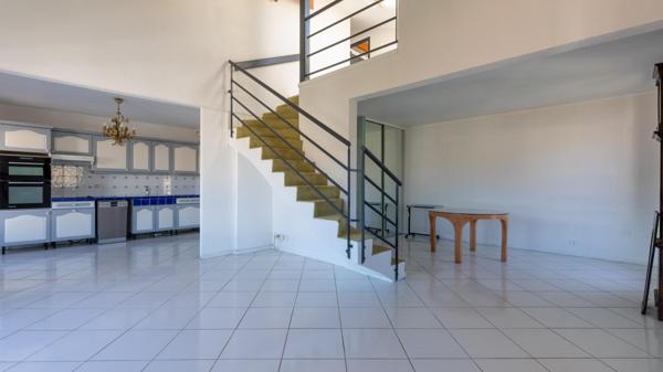 Dernier Etage - Bel Appartement en duplex