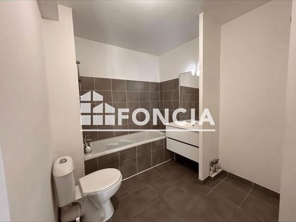 Location Appartement 3 pièces 54.51 m² - LE CLOS DU PARC Le Luc 83340