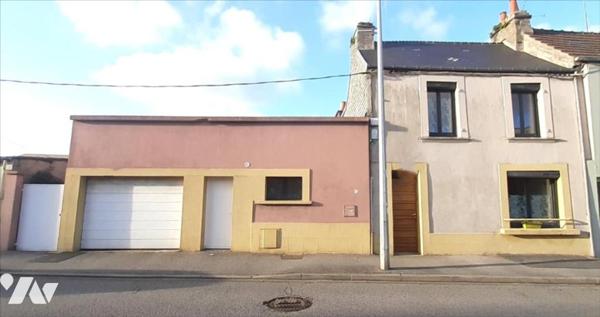 MAISON RENOVEE EQUEURDREVILLE CENTRE + 4 CHAMBRES + GARAGE + JARDIN