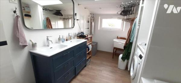 MAISON RENOVEE EQUEURDREVILLE CENTRE + 4 CHAMBRES + GARAGE + JARDIN