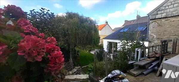 MAISON RENOVEE EQUEURDREVILLE CENTRE + 4 CHAMBRES + GARAGE + JARDIN