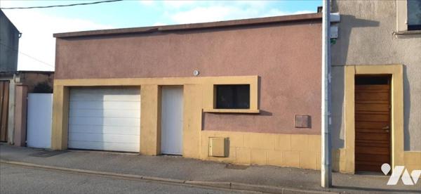 MAISON RENOVEE EQUEURDREVILLE CENTRE + 4 CHAMBRES + GARAGE + JARDIN