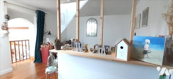 MAISON RENOVEE EQUEURDREVILLE CENTRE + 4 CHAMBRES + GARAGE + JARDIN