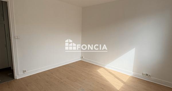 Location Studio 26.75 m² - Les ÉChelles 73360