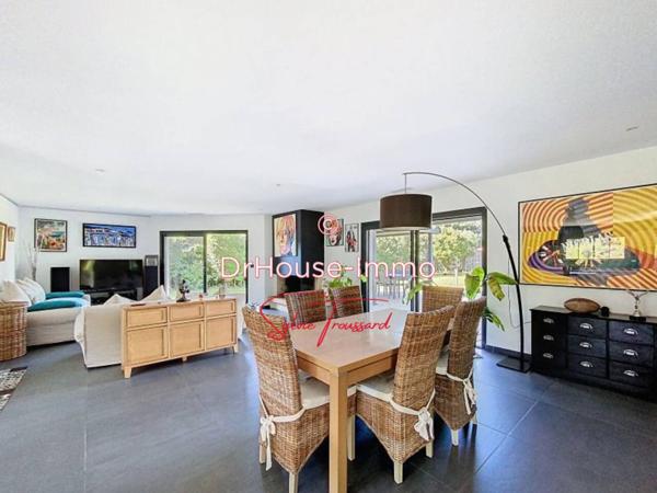 Maison à vendre 6 pièces de 183 m²