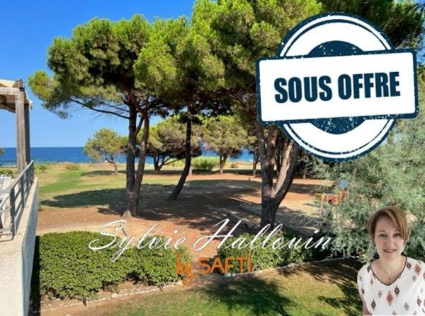 Appartement T3 bord de mer 44m² terrasse vue Mer