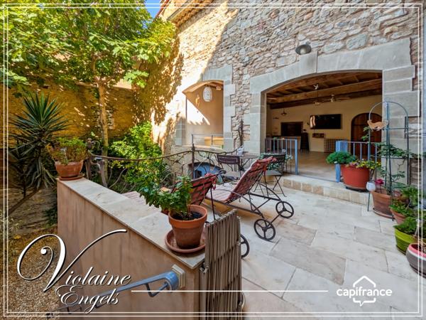 Maison de maître avec tour médiévale et piscine intérieure – Azille (11700)