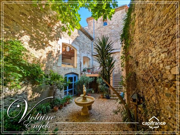 Maison de maître avec tour médiévale et piscine intérieure – Azille (11700)