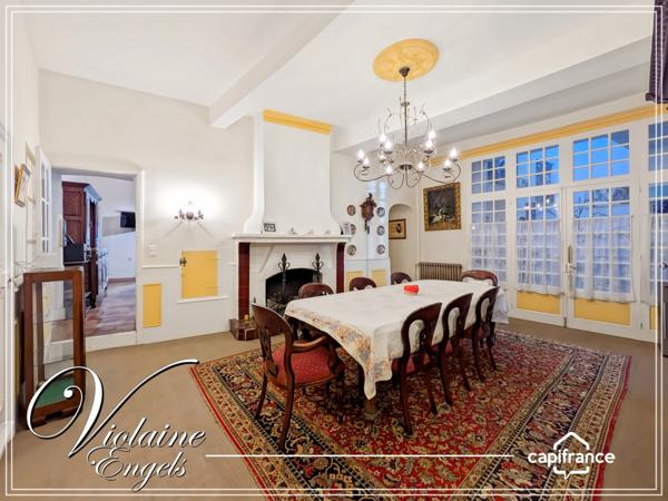 Maison de maître avec tour médiévale et piscine intérieure – Azille (11700)