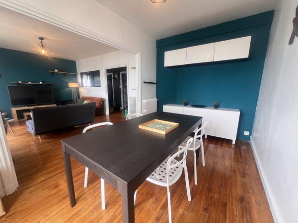 À LOUER, Libre immédiatement. Lorient, Hypercentre – Appartement Meublé 3 Pièces de 89 m² Avec Parking