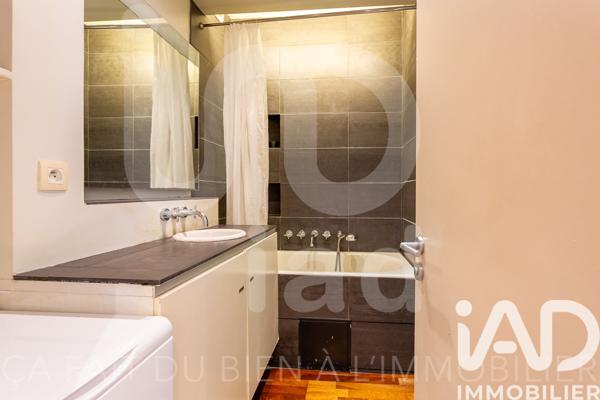 Location appartement 1 pièce 32 m² Paris 10