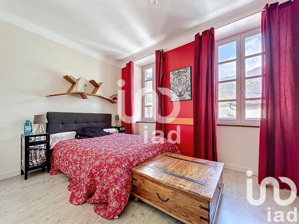 Maison de village 9 pièces de 246 m² à Arreau (65240)