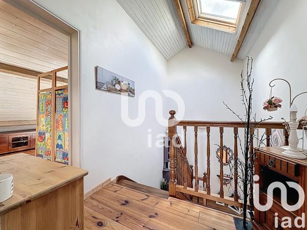 Maison de village 9 pièces de 246 m² à Arreau (65240)