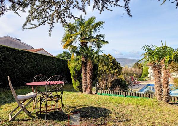Villa avec piscine RENOVATION de 2016