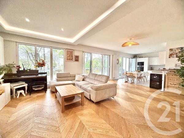 Appartement F5 à vendre  5 pièces - 97,76 m2 MAISONS LAFFITTE - 78