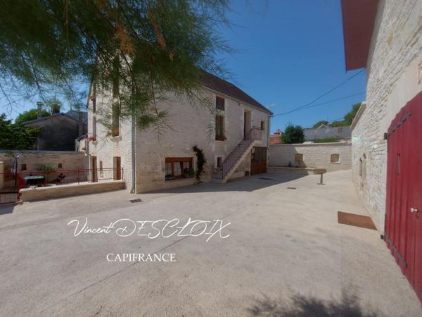 Dpt Aube (10), à vendre LES RICEYS propriété viticole P6 de 262 m² - Terrain de 1 257 m²