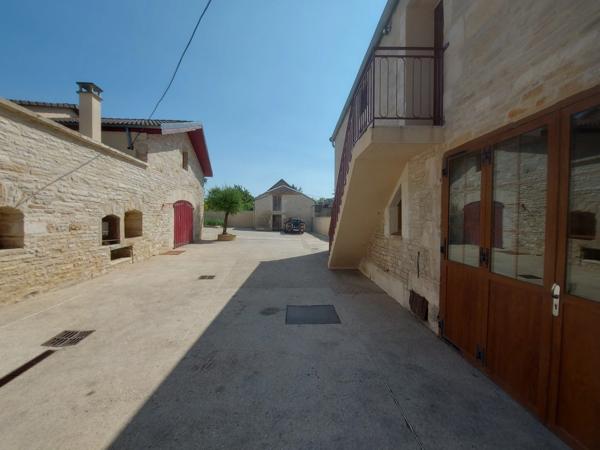 Dpt Aube (10), à vendre LES RICEYS propriété viticole P6 de 262 m² - Terrain de 1 257 m²