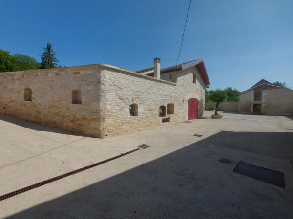 Dpt Aube (10), à vendre LES RICEYS propriété viticole P6 de 262 m² - Terrain de 1 257 m²