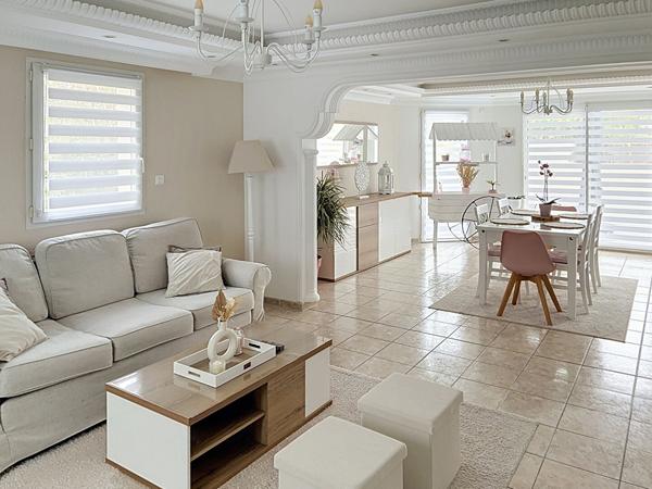 Maison Rives Du Loir En Anjou 9 pièce(s) 180 m2