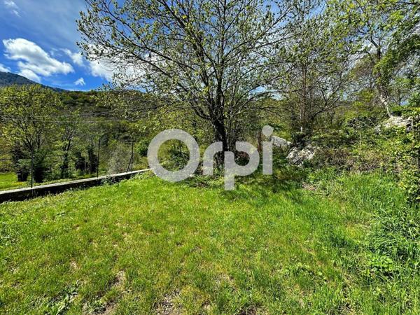 Maison à vendre    2 pièces •  Mayres