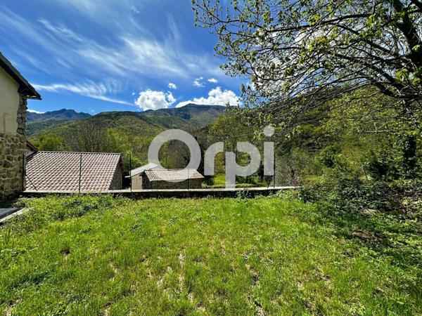 Maison à vendre    2 pièces •  Mayres