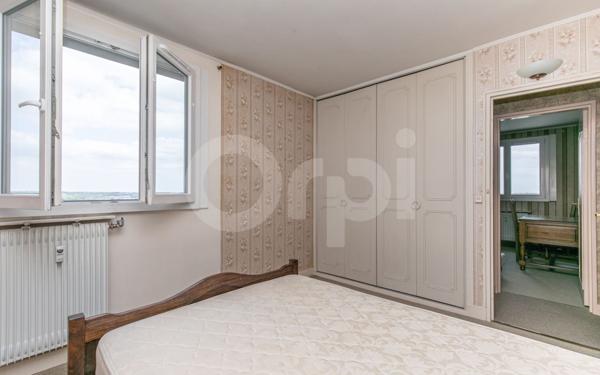 Appartement à vendre    4 pièces • 71,42 m2 Noisy-le-Grand