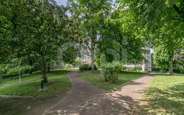 Appartement à vendre    4 pièces • 71,42 m2 Noisy-le-Grand