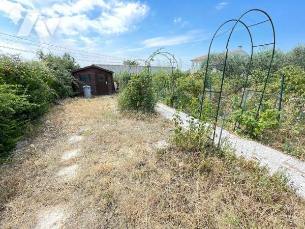 A vendre - Manosque (04) - Alpes de Haute Provence: 
Villa d'env 133,31 m² offrant de beaux vo...
