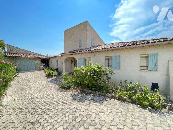 A vendre - Manosque (04) - Alpes de Haute Provence: 
Villa d'env 133,31 m² offrant de beaux vo...
