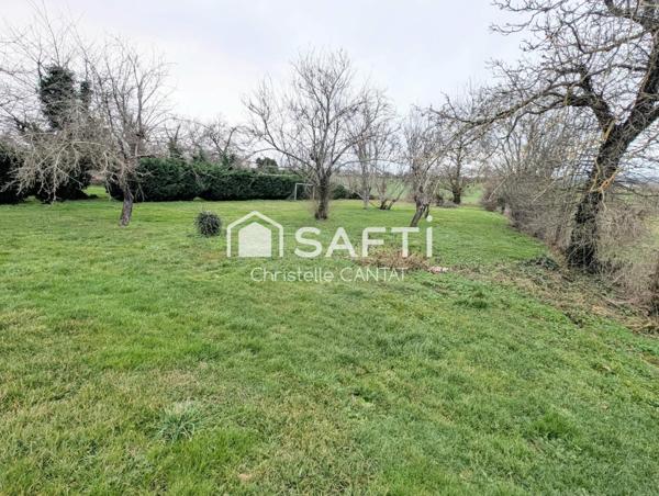 Maison 92 m², 2 chambres, terrasse, dépendances.