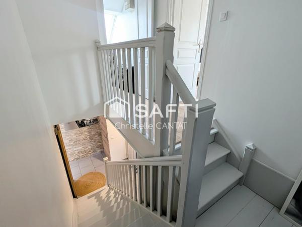 Maison 92 m², 2 chambres, terrasse, dépendances.