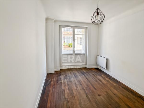 2 pièces à vendre en très bon état proche Mairie du 20e et Gambetta