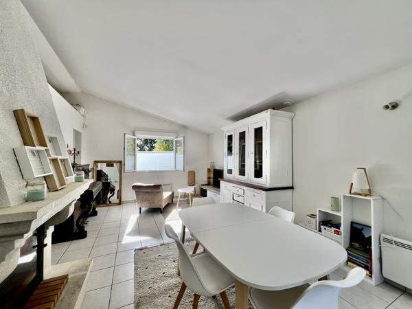 Marcoussis (91460) Propriété d'exception sur la butte de Marcoussis- 2 maisons- Piscine- Terrain boisée de 3279m2