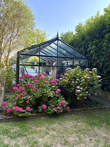 Marcoussis (91460) Propriété d'exception sur la butte de Marcoussis- 2 maisons- Piscine- Terrain boisée de 3279m2