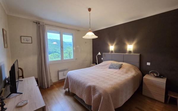 Maison à vendre    7 pièces • 155 m2 Badaroux