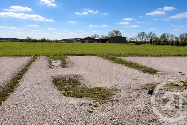 Terrain à vendre  1399 m 2   SAULES  - 25