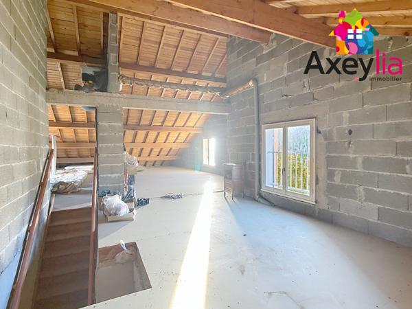 Sevelinges (42460) A VENDRE - SEVELINGES - GROS POTENTIEL - MAISON AVEC 4 CHAMBRES, SOUS-SOL, COMBLES AMÉNAGEABLES ET GRAND TERRA