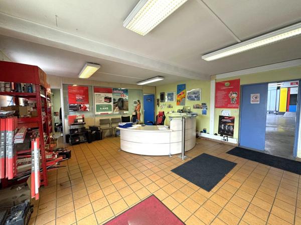 Vente Local industriel 10 pièces 708 m2 à Compiègne