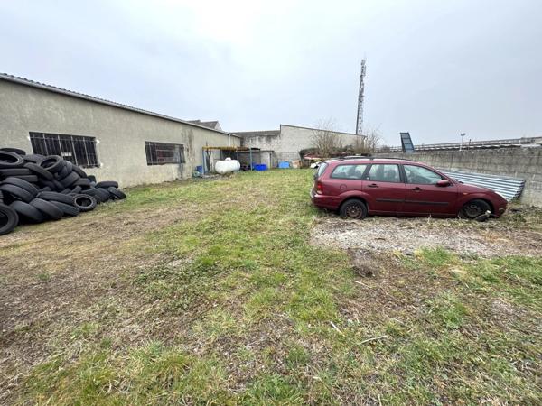Vente Local industriel 10 pièces 708 m2 à Compiègne